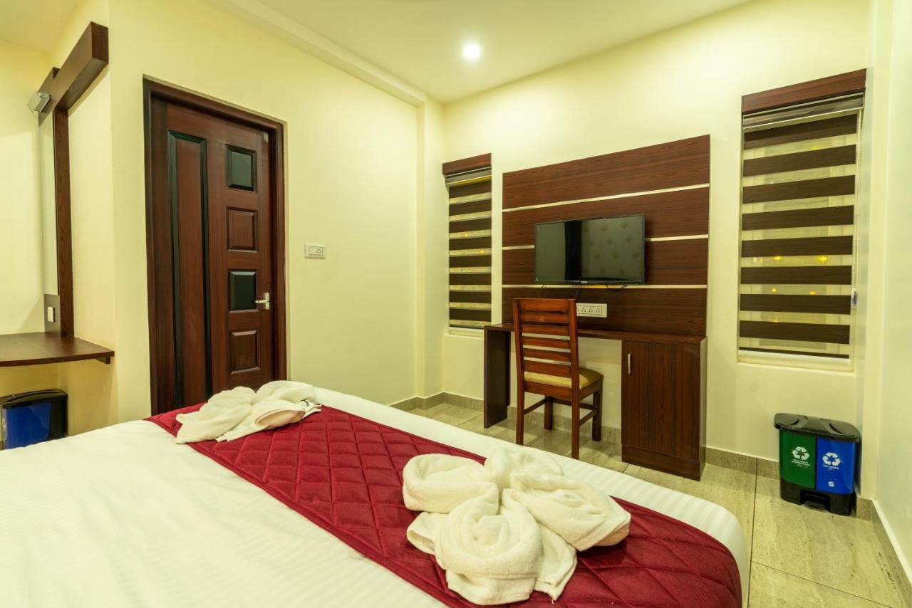 Daan Regency Hotel Thrissur Екстериор снимка